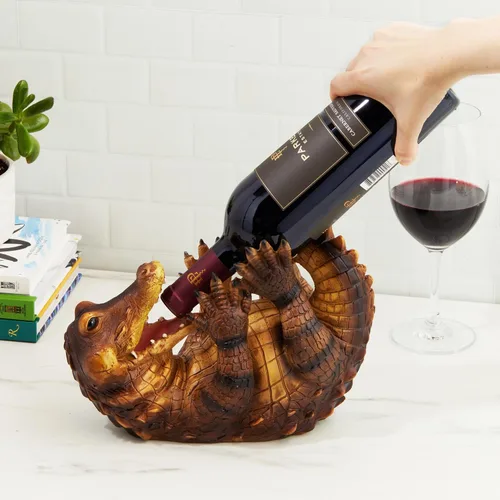 Miniatura 4 de TRUE - Soporte de vino de poliresina asombroso con diseño de caimán, marrón, capacidad para 1 botella, montaje en mesa