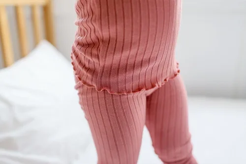 Miniatura 3 de VAENAIT BABY - Pijama unisex para niños y niñas de 6 meses a 12 años, pijama suave y cómoda de modal Tencel, ropa de dormir fruncida, conjunto de 24