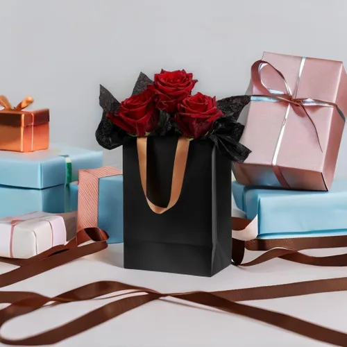 Miniatura 9 de Anavego 6 bolsas de regalo negras de primera clase con marcadores metálicos para personalización y papel de seda. Tamaño mediano 8 x 10 pulgadas.