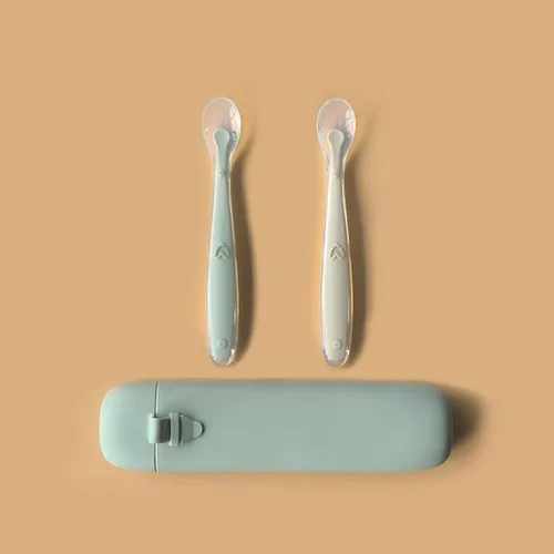 Miniatura 3 de LITTLE RAWR Cucharas de silicona para bebés con caja de almacenamiento, punta suave para bebés de primera etapa, fácil en las encías, cuchara