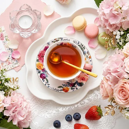 Miniatura 7 de Lyellfe Juego de 2 tazas de té y platillos, tazas de té florales de 8 onzas con cuchara, tazas de café británicas de porcelana para fiestas