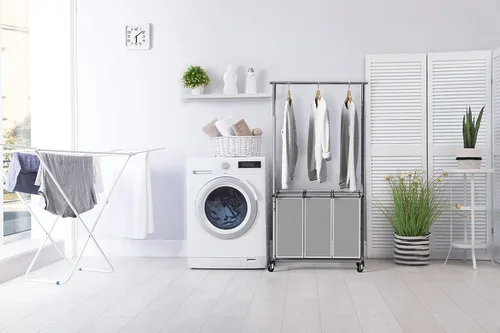 Miniatura 3 de Simple Houseware Clasificador de ropa de 3 bolsas con barra extensible para colgar ropa Plata