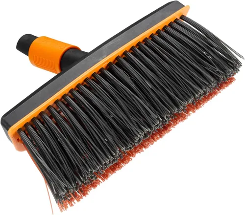 Miniatura 4 de Fiskars Escoba multiusos, cabeza de escoba, ancho: 10.2 in, cerdas de plástico, negro/naranja, QuikFit, 1001417