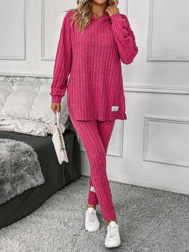 Miniatura 3 de WDIRARA Conjunto de 2 piezas para mujer, con estampado de letras, manga larga, dobladillo dividido, sudadera con capucha y leggings ajustados