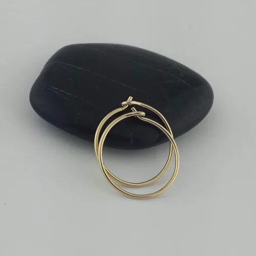 Miniatura 6 de Aretes de aro finos medianos de oro de 14 quilates para mujer, ligeros, minimalistas, para uso diario, de 1.5 pulgadas