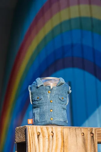 Miniatura 6 de Puffin - The Denim Vest - Enfriador de latas aislado de 12 oz I Aislante de botellas de cerveza y latas de refrescos, mantiene las bebidas y bebidas