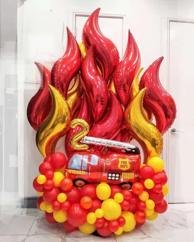 Miniatura 5 de Juego de arco de globos de fuego, 144 globos rojos, amarillos y dorados con globos de camión de bomberos de aluminio para suministros de fiesta