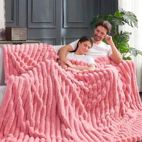 Miniatura 10 de Cozy Bliss Manta de Tiro de Piel Sintética para Sofá, Manta de Felpa Acogedora y Cálida a Rayas para Sofá Dormitorio Sala de Estar, 50 x 60 Pulgadas
