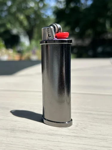 Miniatura 2 de DIYLuxury - Funda para encendedor de metal cromado negro, compatible con BIC Standard J6 Lighter EZ Reach Lighter, resistente, reutilizable, paquete
