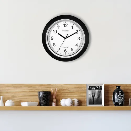 Miniatura 4 de La Crosse Technology WT-3102B - Reloj de pared analógico de 10 pulgadas WWVB y restablecimiento automático de DST, negro/plata