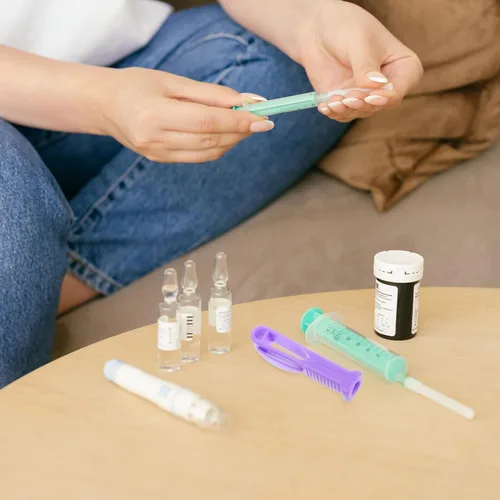 Miniatura 8 de Hemoton Abridor ergonómico de plástico para fácil acceso a medicamentos, mini abrebotellas portátil, sin diseño para profesionales de la salud