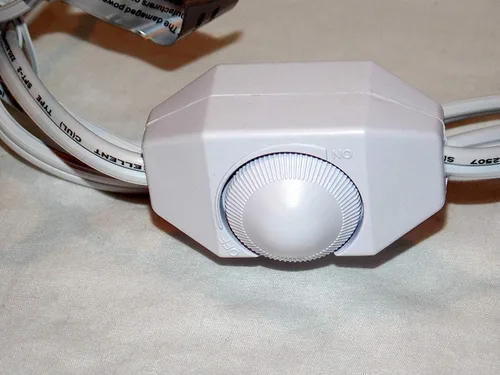 Miniatura 3 de Nuevo diseño de corazón eléctrico adornado vidrio transparente fragancia quemador de aceite aroma cera tarta lámpara de luz nocturna con interruptor