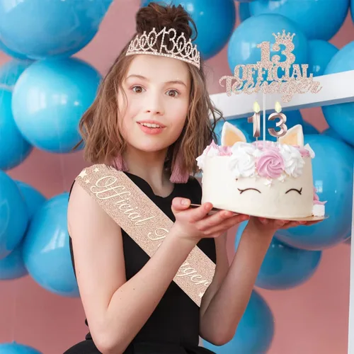 Miniatura 6 de Decoraciones de cumpleaños número 13 para niñas, incluyendo corona/tiara de cumpleaños 13, banda oficial para adolescentes y decoración de pastel