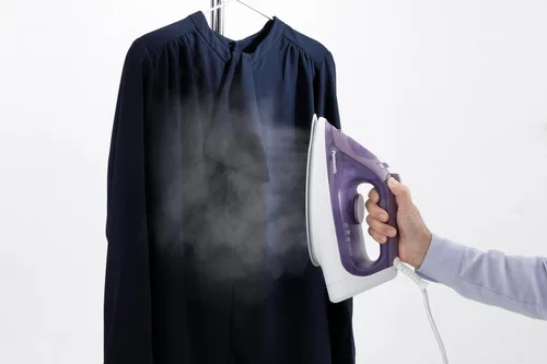 Miniatura 6 de Panasonic NI-S630 Plancha de vapor/seco – Hierro ergonómico de 1500 W con suela de cerámica y ranura en forma de U – Apagado automático y unidad