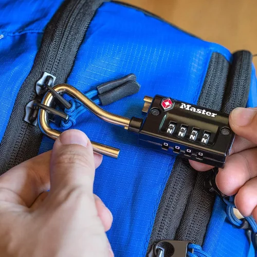 Miniatura 3 de Master Lock Candado, establece tu propia combinación de candado para equipaje aceptado por la TSA, 1-5/16 pulgadas de ancho, 4696D, negro