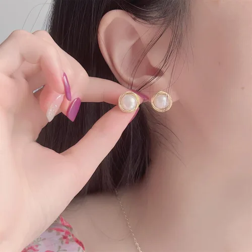 Miniatura 3 de Aretes de perlas para mujer, perlas redondas blancas, aretes de oro envueltos de alambre, joyería hecha a mano para mamá, amante y ella
