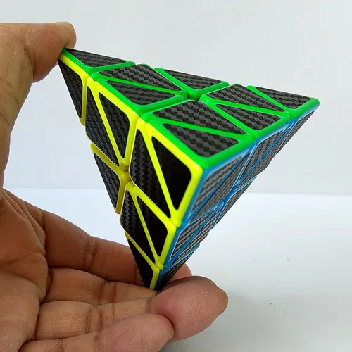 Miniatura 7 de AMAZA Cubo de velocidad de pirámide 3X3 de fibra de carbono Pegatina Puzzle Cubo 3X3X3 Speed Cube Triángulo Cubo Mágico Puzzle Juguete Cubo Mágico