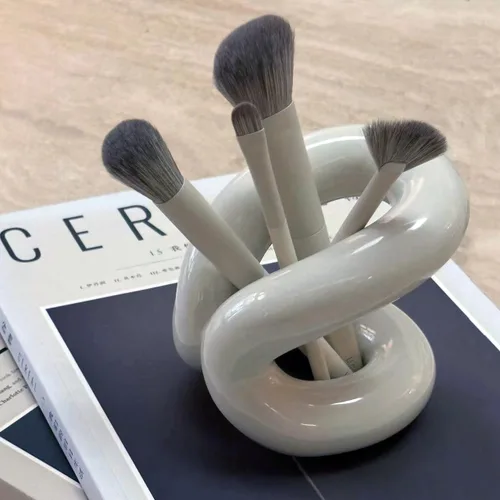 Diseño minimalista de cerámica blanca para brochas de maquillaje, organizador de estante de soporte, soporte para cepillos de dientes de pluma