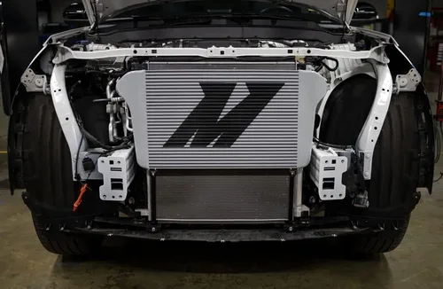 Miniatura 8 de Mishimoto Kit de intercooler de montaje frontal compatible con Ford Explorer ST 2020+