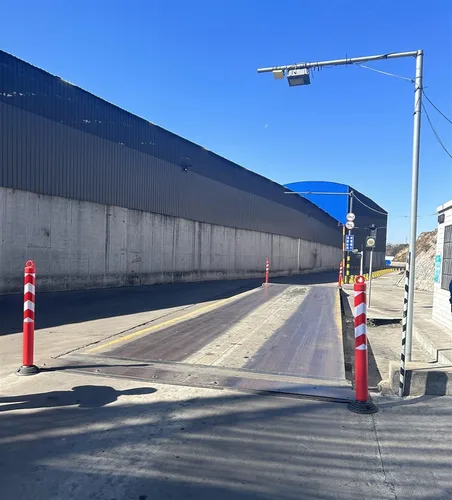 Miniatura 7 de AMUFJJ Bolardo de seguridad poste de acero para bolardo, estacionamiento de seguridad en carretera con base de goma y collares reflectantes, pila