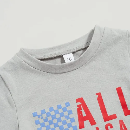 Miniatura 4 de Conjunto de camisetas con estampado de letras y colores contrastantes para el Día de la Independencia
