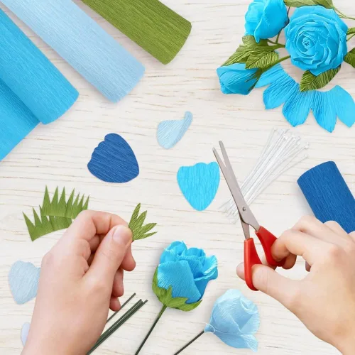 Miniatura 5 de Rollo de papel crepé azul bebé, 81 pies (1 unidad), ideal para impresionantes manualidades, decoración de fiestas y más