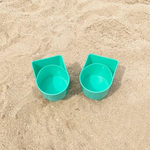 Miniatura 6 de Home Queen Portavasos de playa con bolsillo, soporte multifuncional para bebidas y lentes de sol, accesorio de playa, posavasos de arena, paquete