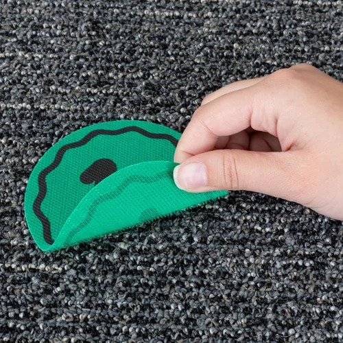 Miniatura 2 de Really Good Stuff Carpet Mark-Its - Paquete de 36 ayudantes de alineación - Marcadores de alfombra para el aula - Marcadores de puntos numerados