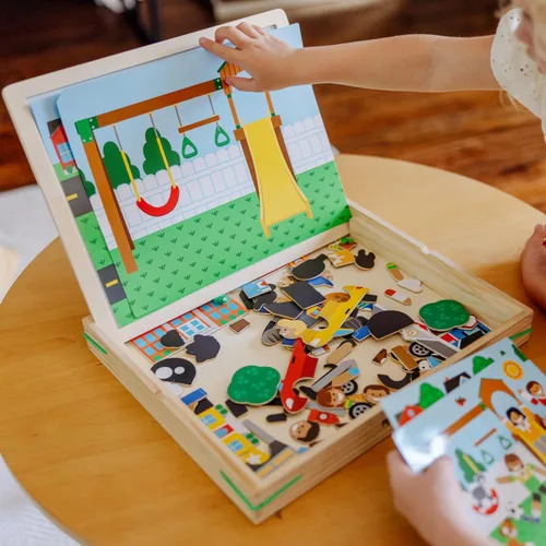Miniatura 8 de Melissa & Doug - Juego magnético de madera con imágenes, con 119 imanes y tarjetas de escenas complementarias.
