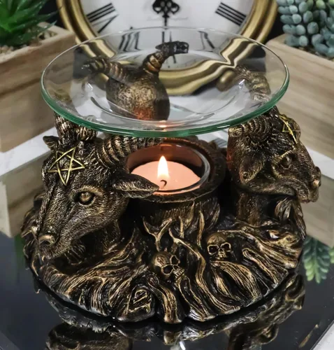 Ebros Gift Paranormal Pagano Oculto Wicca Baphomet Sabbatic Cabras y Cráneo Demonio Imp Vela Quemador de Aceite Calor Calentador de Tarta Aroma
