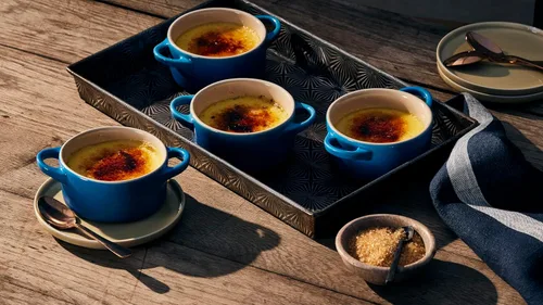 Miniatura 7 de Le Creuset Gres Mini Cocotte Redondo, 8 oz., Flame Llama