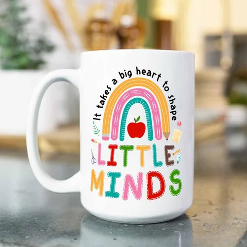Miniatura 4 de Taza de té de cerámica blanca con texto en inglés "It Takes A Big Heart To Shape Little Minds" de 11 onzas y 15 onzas, taza de café personalizada
