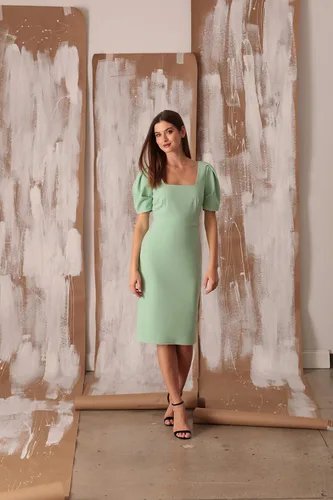 Miniatura 7 de Maggy London Vestido de crepé de manga corta para mujer