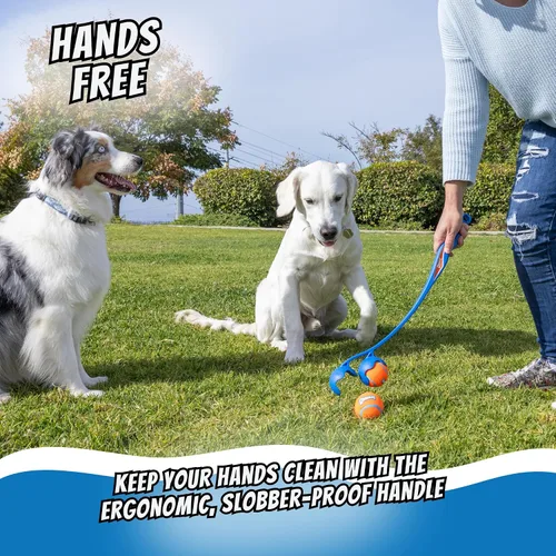 Miniatura 4 de Chuckit! The Duo - Juguete para perro lanzador doble de 72.2 ft, 22 pulgadas de largo, incluye 2 pelotas de tenis medianas (2.5 pulgadas)