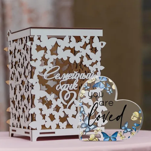 Miniatura 6 de Yulejo Regalo inspirador de mariposa con texto en inglés "You Are Loved", recuerdo acrílico en forma de corazón con mariposas azules rústicas