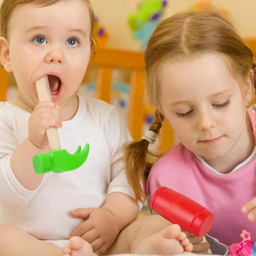 Miniatura 5 de Martillos de madera de simulación de martillos de madera pequeños de plástico para niños pequeños, herramientas de mantenimiento portátiles