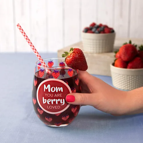 Miniatura 4 de Mom You Are Berry Loved - Copa de vino sin tallo de fresa de 18 onzas