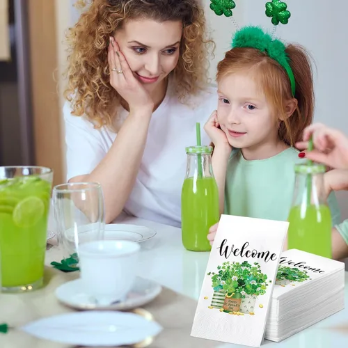 Miniatura 6 de Outus 100 servilletas del día de San Patricio, tréboles de bienvenida, toallas de papel para invitados, toallas de mano verdes, tréboles