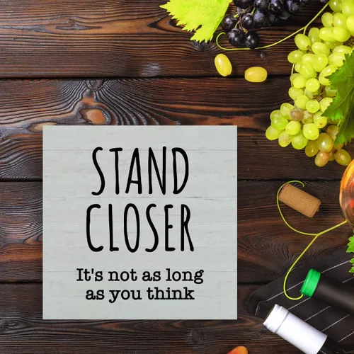 Miniatura 7 de Letrero con texto en inglés "Stand Closer - Not As You Think", decoración de baño para niños, regalo de inauguración de la casa, regalo divertido, 5