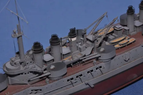 Miniatura 3 de Hobby Boss Kit modelo Danton de acorazado previo a la armada francesa (escala 1/350)