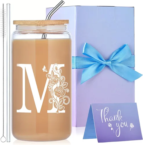 Miniatura 29 de Vasos de vidrio con iniciales con tapas y pajitas, regalos con monograma para mujeres, vaso de vidrio de cerveza de 16 onzas, taza de café helado