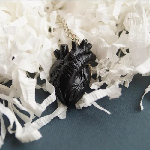 Miniatura 21 de Collar de corazón anatómico