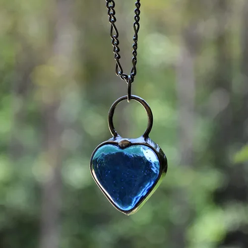 Miniatura 2 de Handmade Glass Chunky Heart Necklace