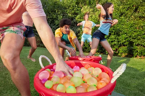 Miniatura 7 de ZURU, Bunch O Balloons, Fiesta tropical - Globos de agua autosellables y de llenado rápido, +200 globos de colores tropicales para diversión al aire