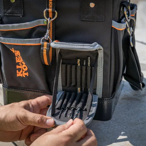 Miniatura 9 de La bolsa para herramientas Klein Tools 5541610-14 con correa para el hombro tiene 40 bolsillos para almacenamiento de herramientas e interior naranja