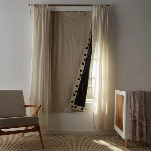 Miniatura 6 de Amazon Basics Cortina opaca portátil con ventosas, 50 pulgadas de ancho x 78 pulgadas de largo, paquete de 1, beige