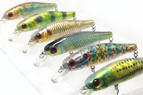 Miniatura 32 de Minnow Crankbait para pesca de lubina Señuelo de lubina Jerkbait Señuelos de pesca y caja de aparejos HC15KB