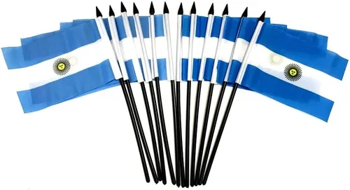 Miniatura 15 de Paquete de 12 banderas de escritorio de oficina en miniatura de poliéster internacional de 4 x 6 pulgadas, 1 docena de banderas pequeñas de 4 x 6