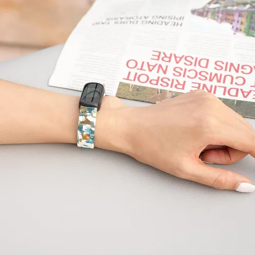 Miniatura 5 de Correa compatible con Fitbit Inspire 3 para mujeres, correa de reloj de resina de repuesto ajustable para Fitbit Inspire 3