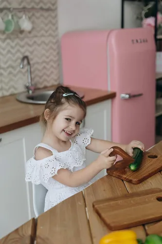 Miniatura 8 de Cuchillo de madera seguro para niños, cuchillo Montessori de utensilios para niños, picador de verduras y frutas, madera de fresno